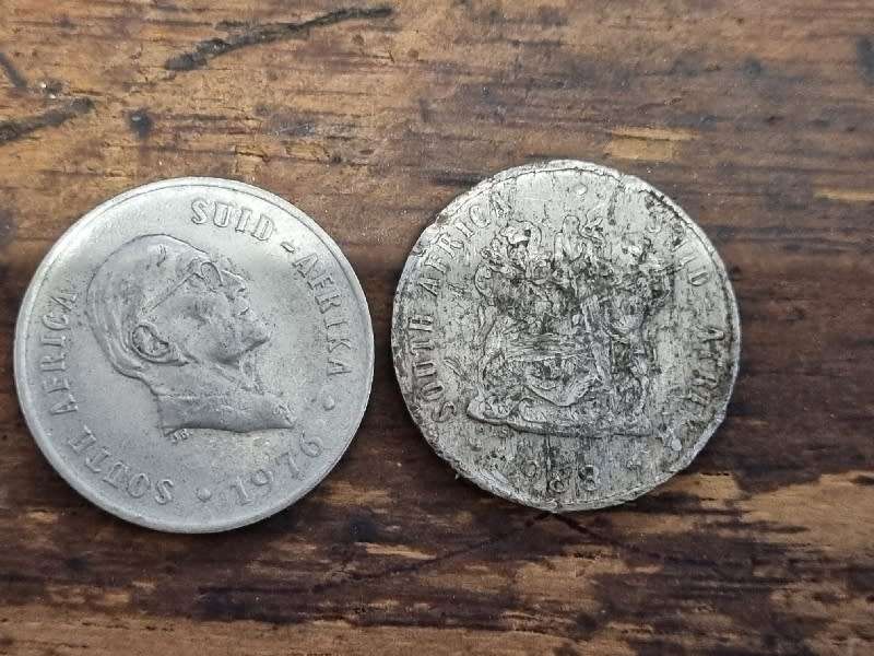 2 x 10c coins - 1976 & 1988