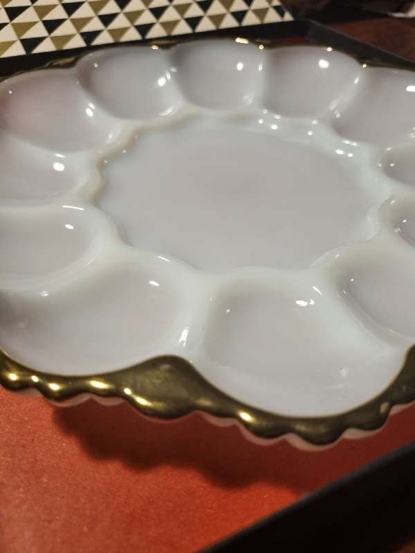Vintage Anchor Hocking Milk Glass Dish with Gold Trim - In original box
