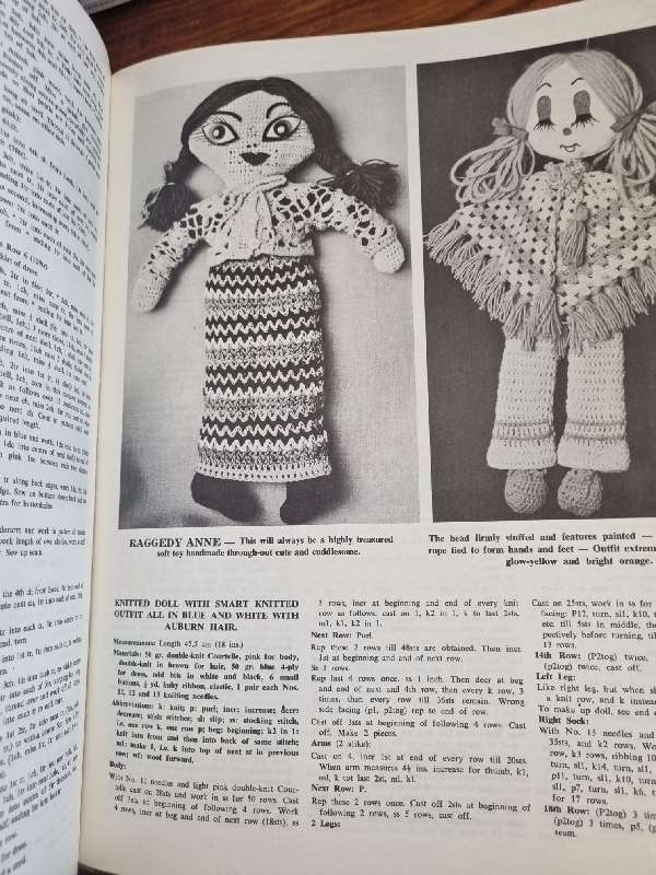 Crochet and Fine Knitting - E.E. Visser - Large Book