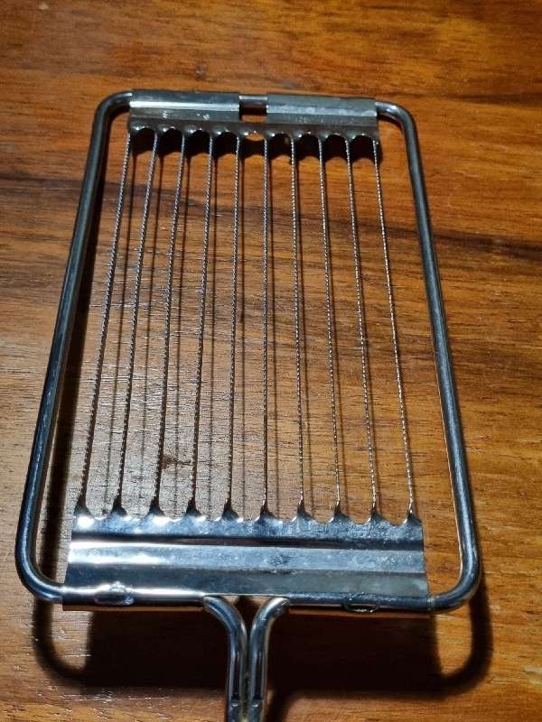 Vintage Skyline Tomato Slicer- Made in England