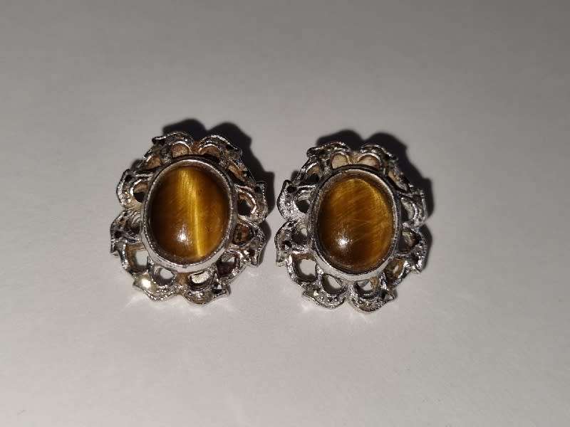 Tiger Eye clip on earrings