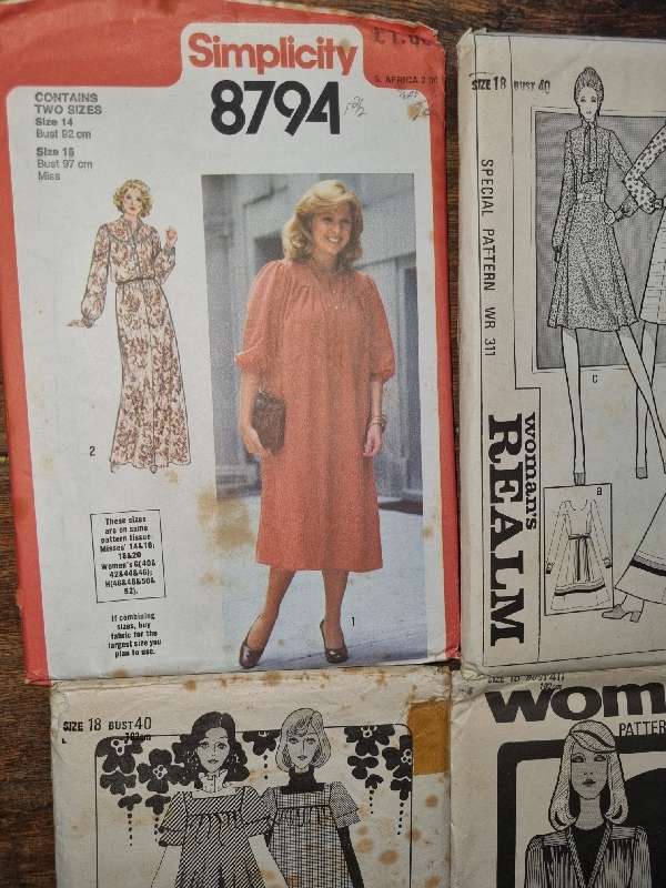 6 x Vintage Ladies Clothing patterns
