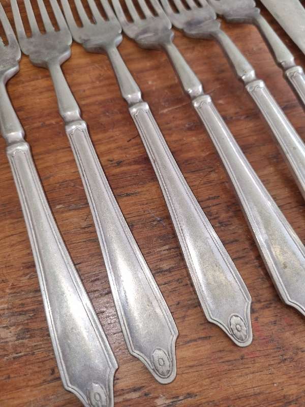 6 x Vintage EPNS Fish Knives and Forks