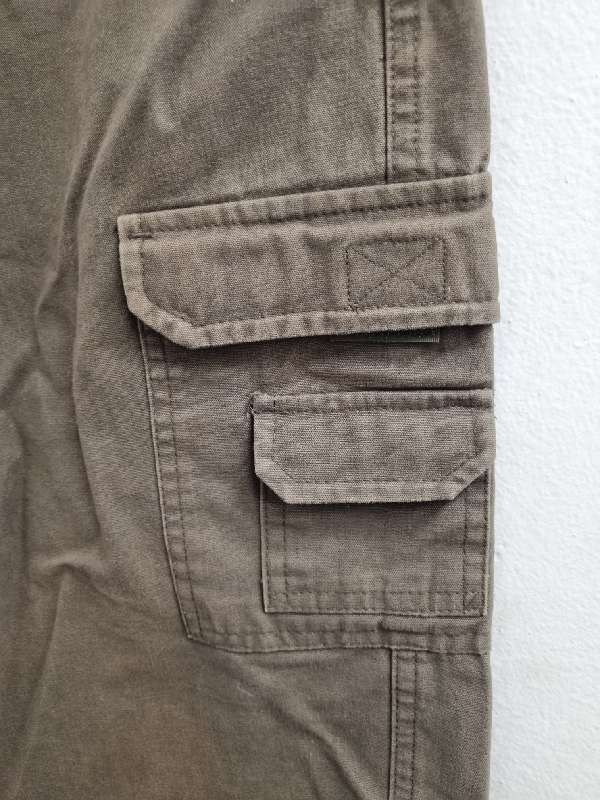 Camp Master Cargo shorts - Pure Cotton - Label says 81 - Should fit a size 32