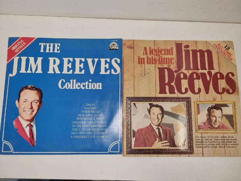 2 x Jim Reeves LPs / Vinyl Records