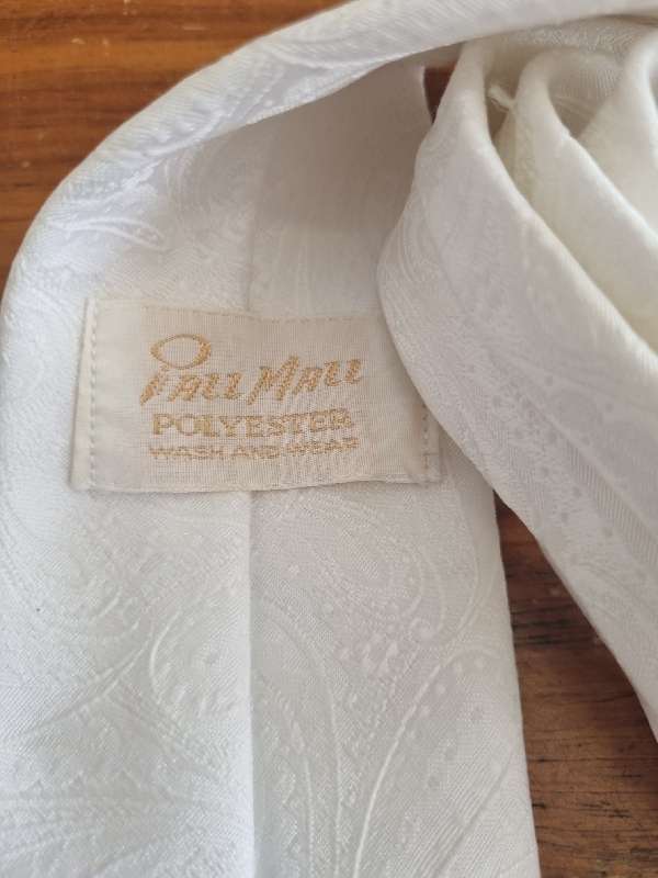 White Paisley Tie by Pall Mall