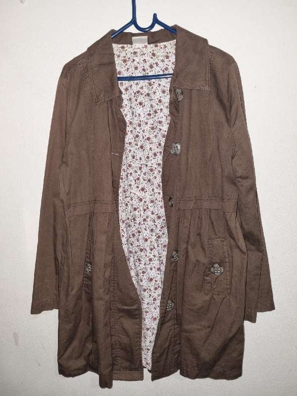 Brown Jacket with large buttons and floral lining - Miladys - Size 14