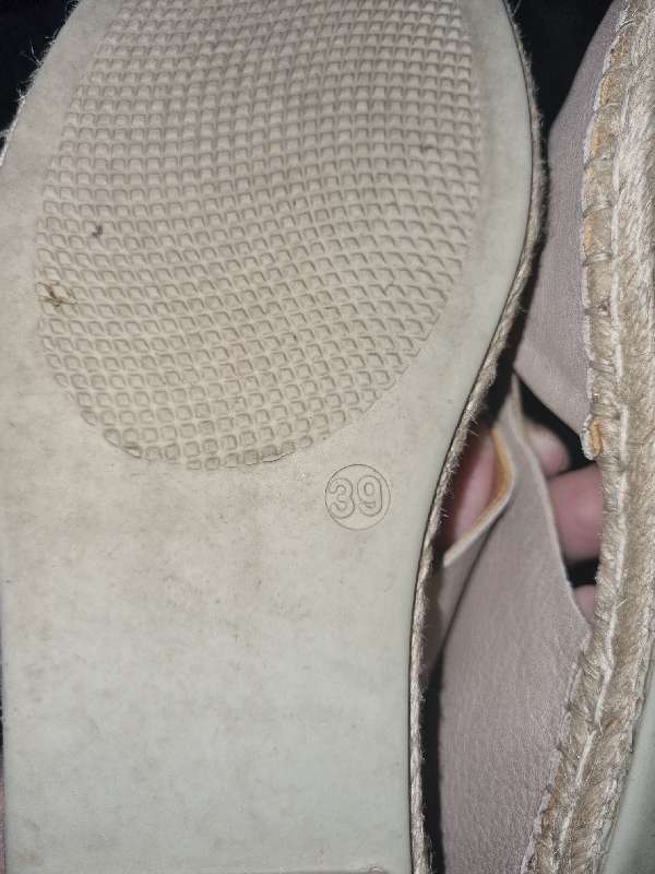 Tsonga Leather Shoes - Size 6 - Great condition