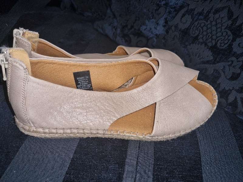 Tsonga Leather Shoes - Size 6 - Great condition
