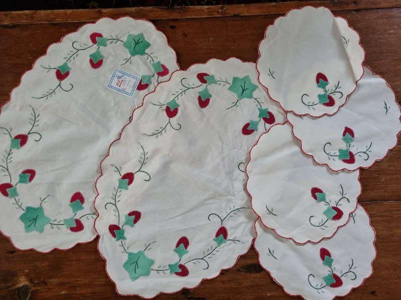 6 x Vintage Embroidered Doilies - Never Used