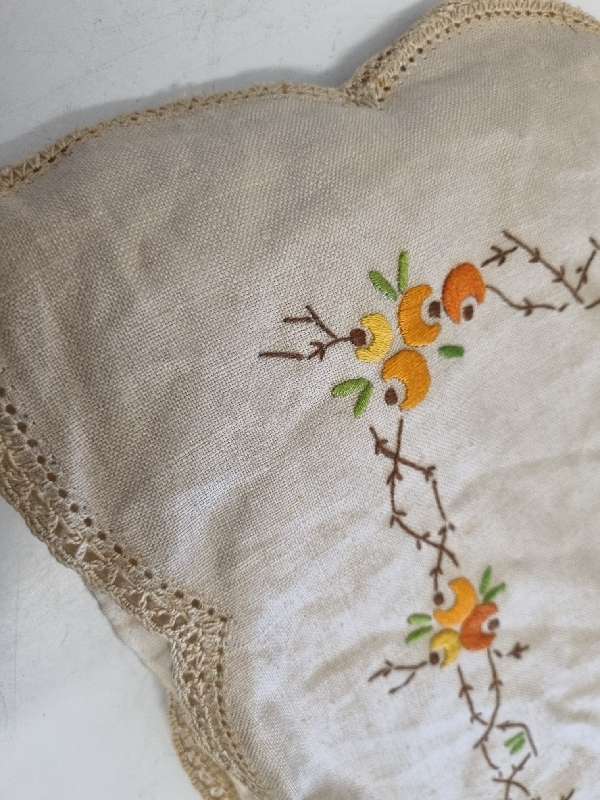 Vintage Embroidered Teapot cozy - Teapot Cover
