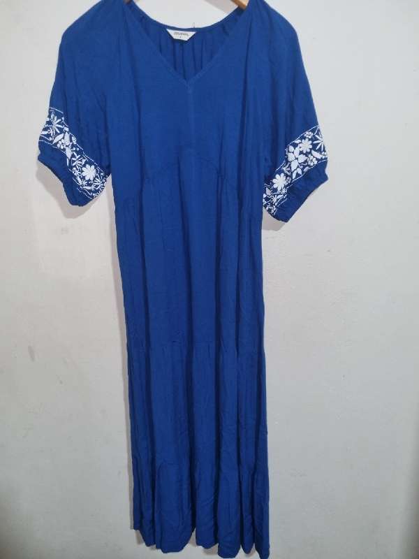 Long Blue dress with detailed Sleeves - Size L