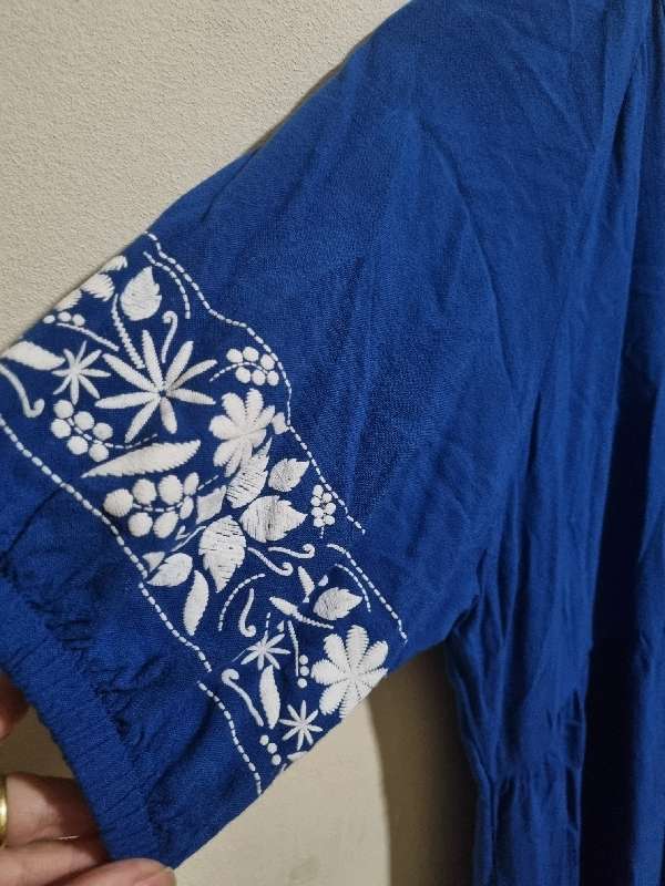 Long Blue dress with detailed Sleeves - Size L