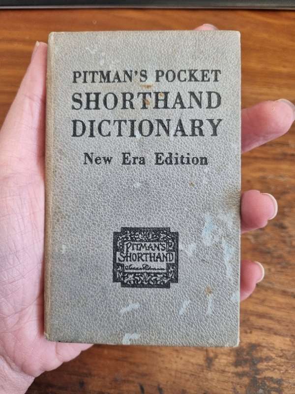 Pitman`s Pocket Shorthand Dictionary - New Era Edition