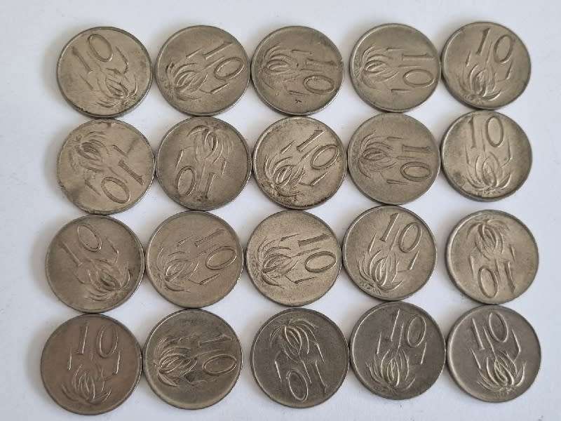 20 x 10c coins