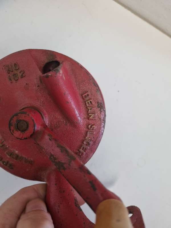 Vintage Bean Slicer - Sponge & Co. Made in England - Red No.102 Bean Slicer