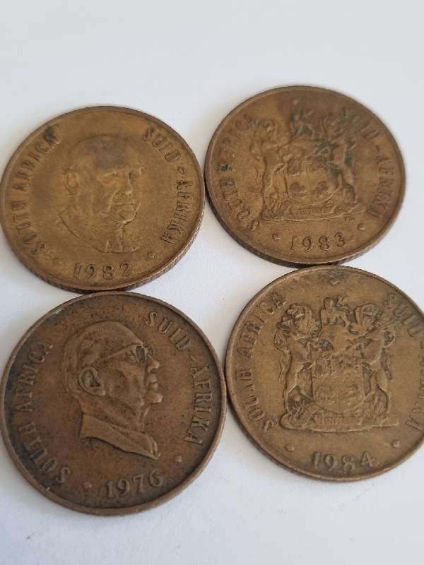130 x 2c coins - 2 cent coins