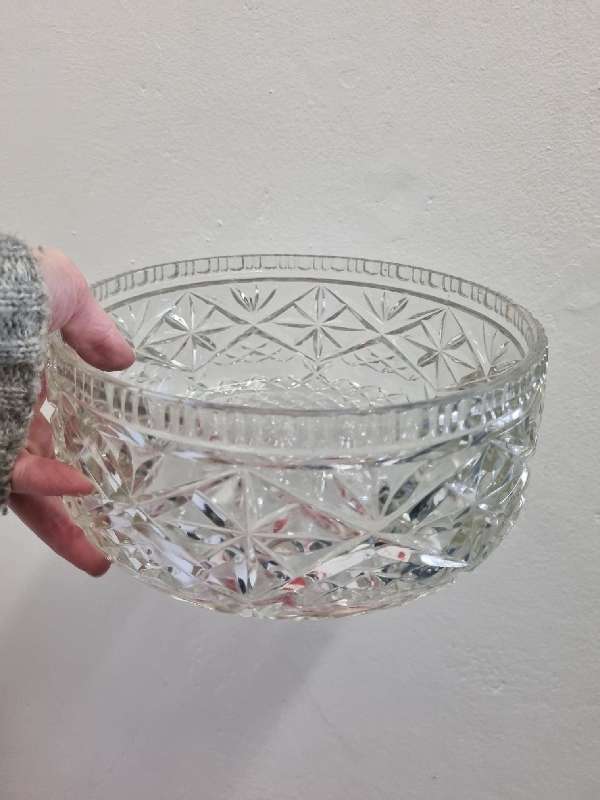 Beautiful Vintage cut glass bowl - Perfect for salads