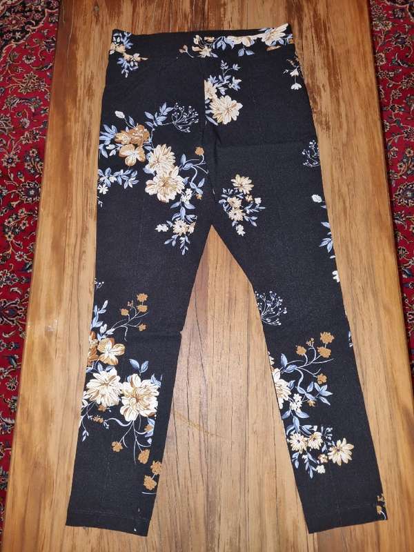 Foschini floral pants - Size 12