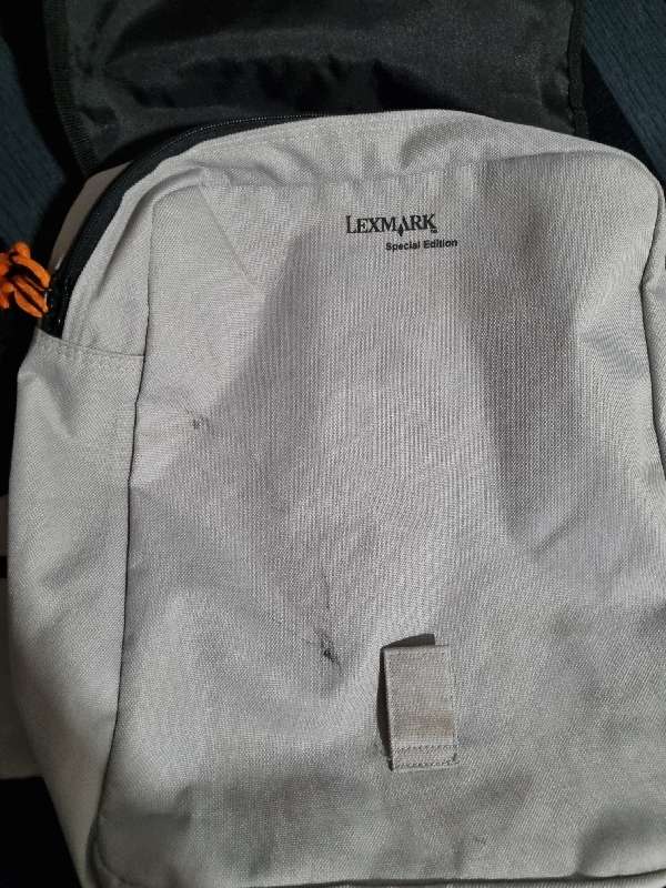 Reebok shoulder cross over bag with lots of storage space