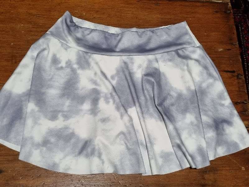 Grey and White Tennis Skort - Size M - Shein
