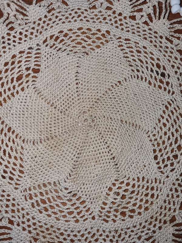 Vintage Crochet Doily with beads - Diameter 26cm