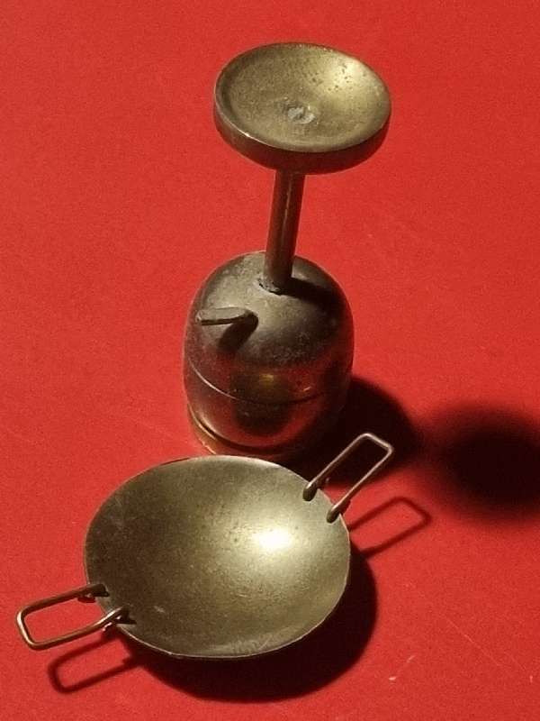 Brass Miniature Cadac with Dish - Skottelbraai