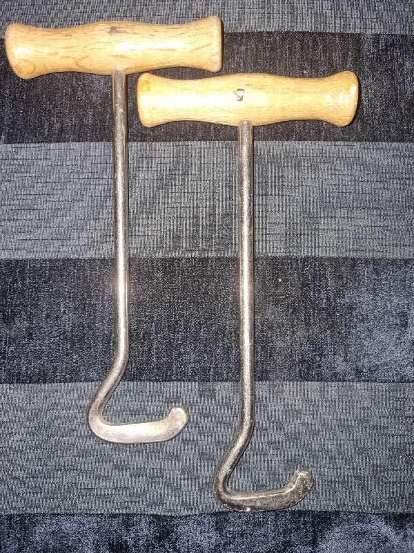 Boot Pull Hooks - Wooden Handle Cowboy Boots shoe Pullers