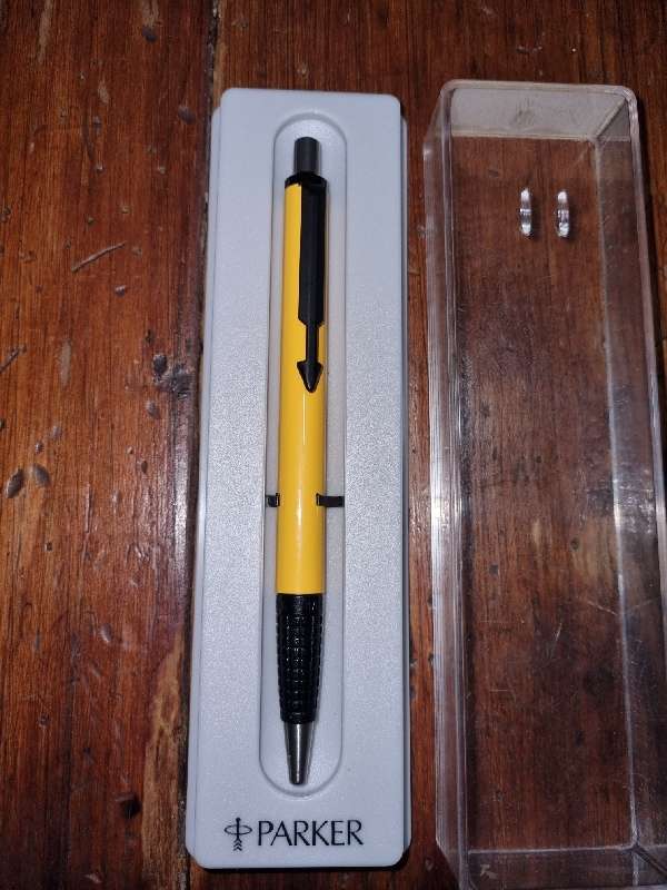 Vintage Parker Vector Pen - Needs a refill