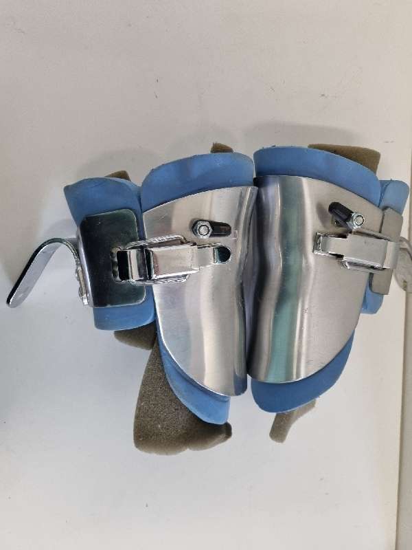 Metal Gravity Boots - Inversion Hang Up boots with hooks