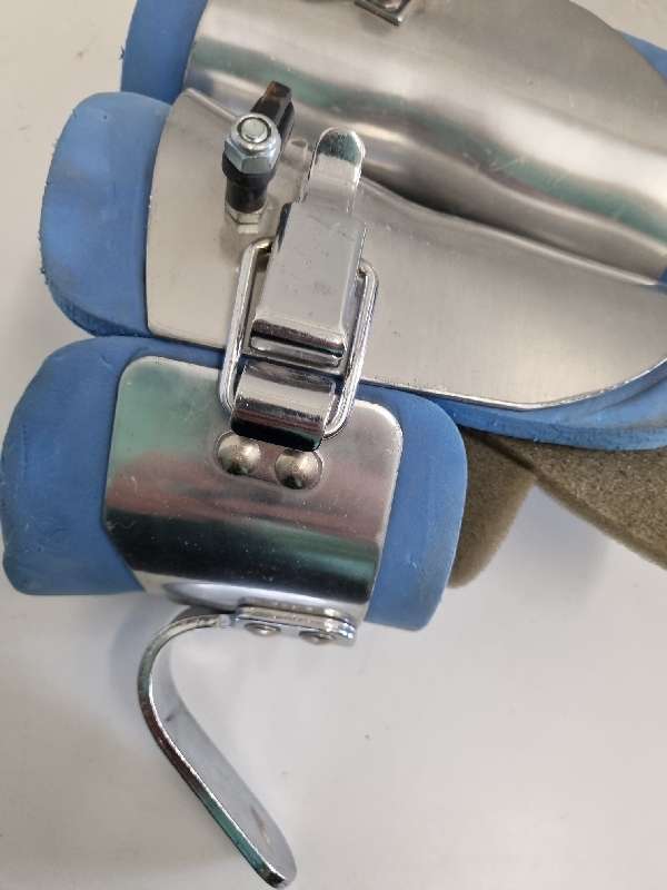Metal Gravity Boots - Inversion Hang Up boots with hooks