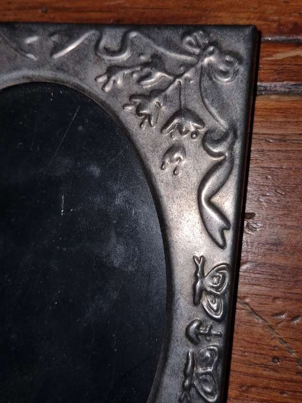 Metal Picture Frame - 4.5cm x 10.3cm