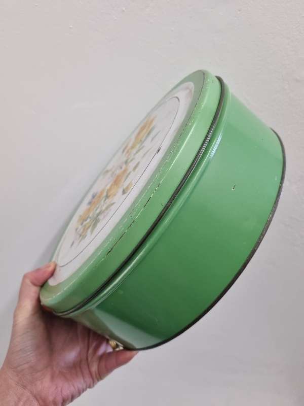 Vintage Goodhope Ware Floral Tin with removable bottom