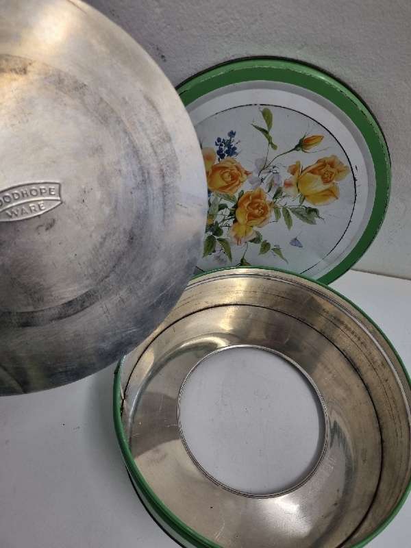 Vintage Goodhope Ware Floral Tin with removable bottom