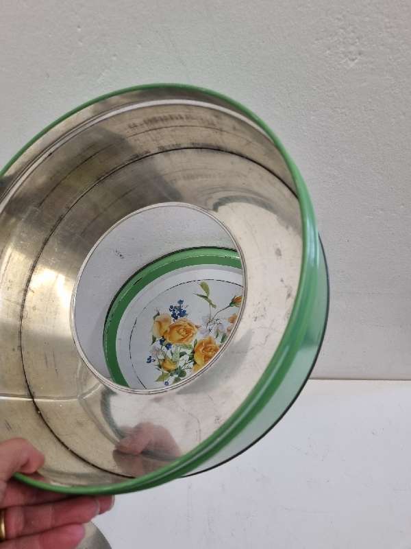 Vintage Goodhope Ware Floral Tin with removable bottom