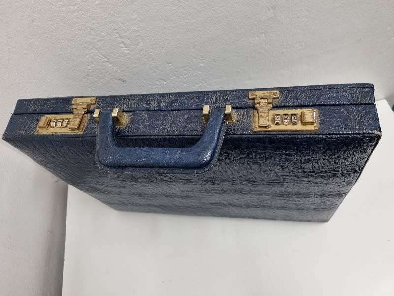 Vintage Genuine Leather Briefcase - Good condition