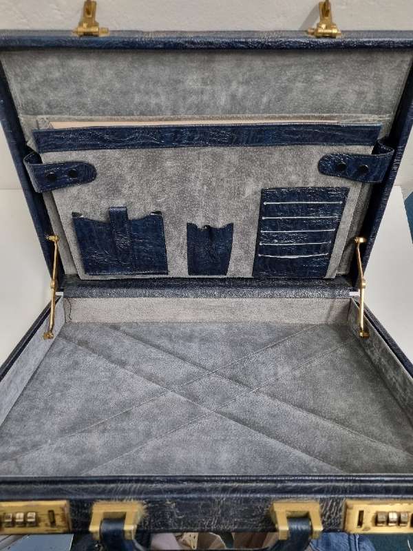 Vintage Genuine Leather Briefcase - Good condition
