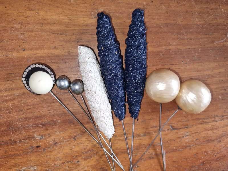 8 x Antique Hatpins
