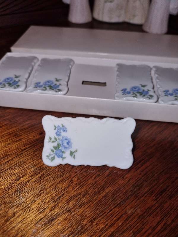 Vintage Porcelain Place Settings - Place Cards - Set of 6 in original box