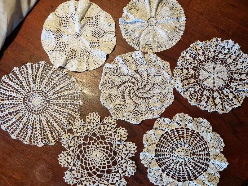 7 x Beautiful Vintage Crochet Doilies