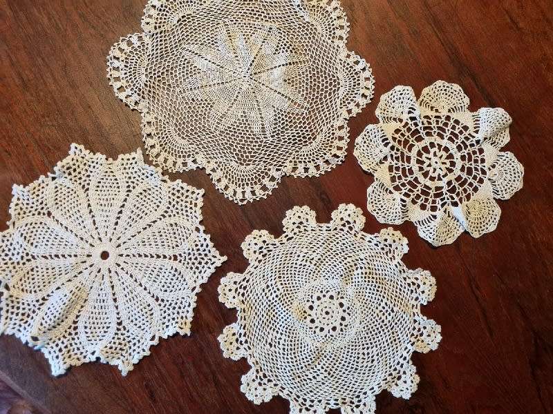 4 x Beautiful Vintage Fine Crochet Doilies