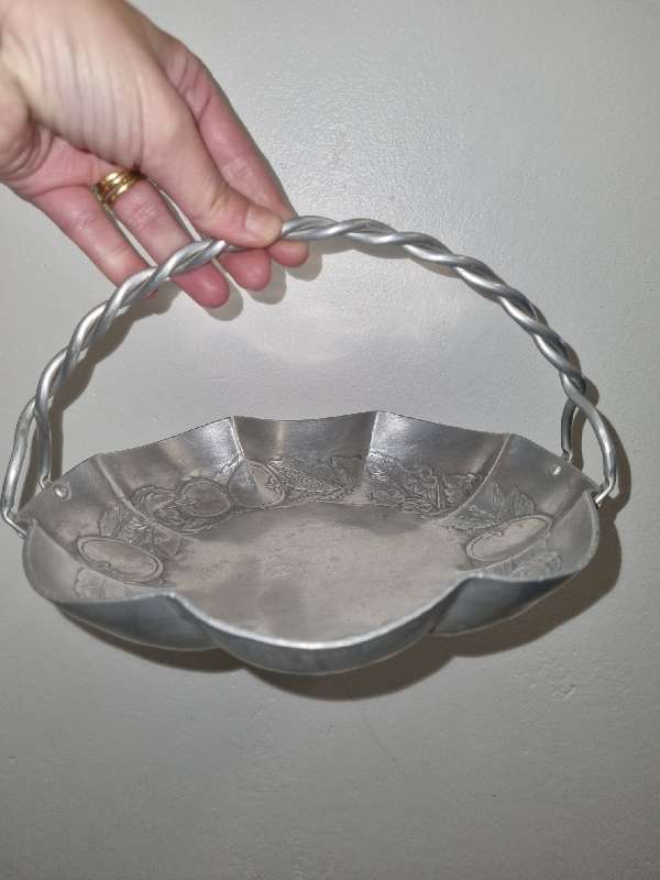 Everlast Forged Aluminum Fruit Bowl