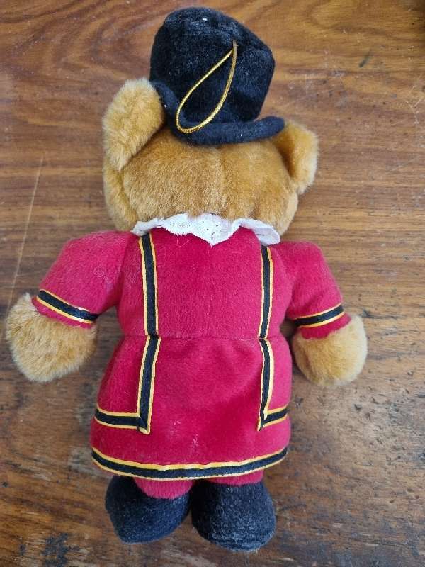 England Royal Beefeater Bear - Teddy - 26cm