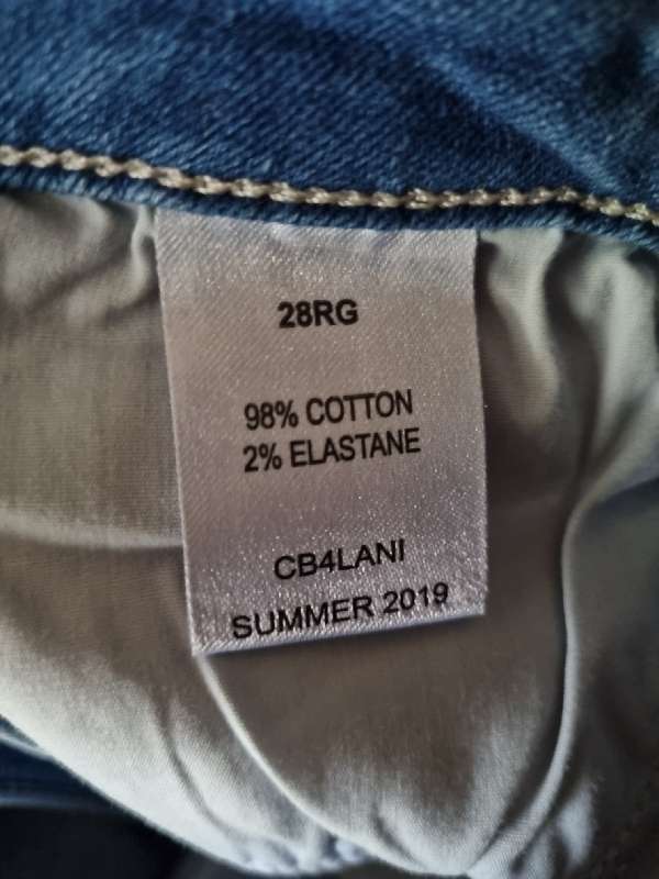 Guess High Rise Jeans - 28RG - Will fit a SA Size 10