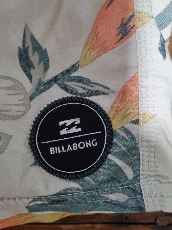 Billabong shorts / swim shorts - Size L