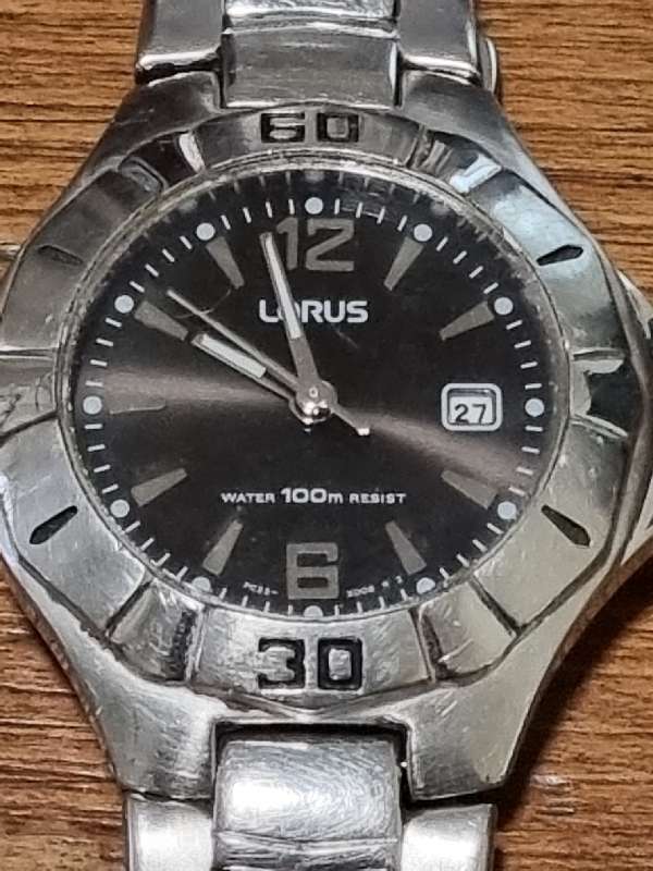 Lorus Ladies watch - Good Condition - Only needs new battery