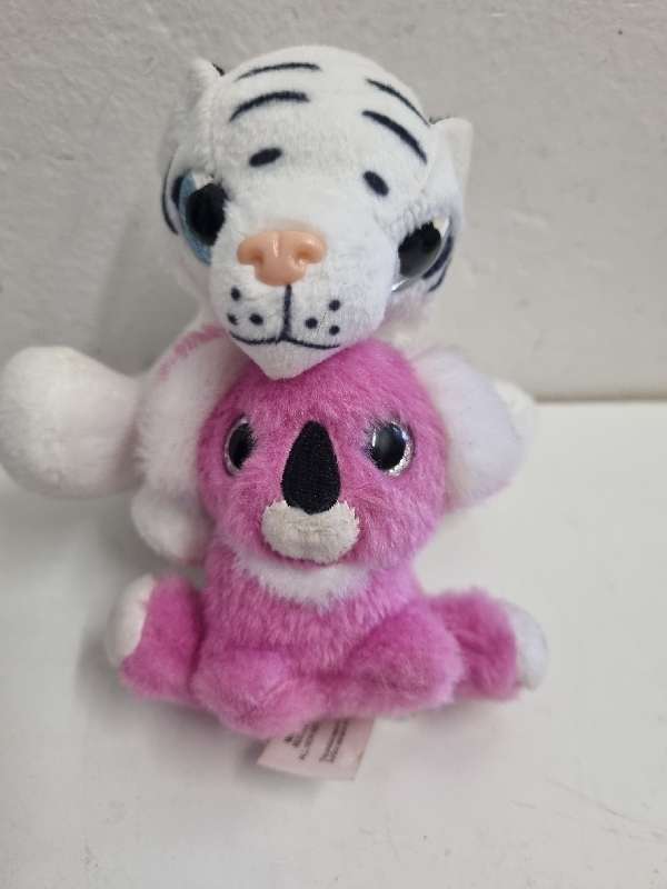 2 x Surprizamals Soft toys