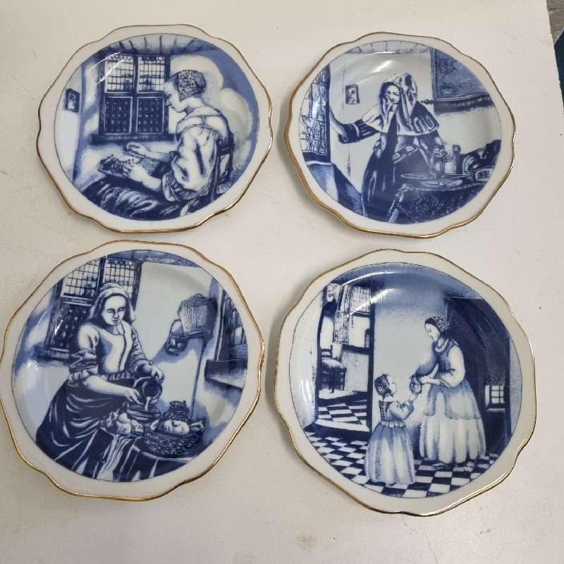 4 x Beautiful Vintage Delft Holland Special Limited Collectors Edition display plates - 14cm each