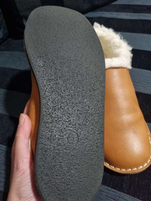 Genuine leather slippers with wool inners - Size 6