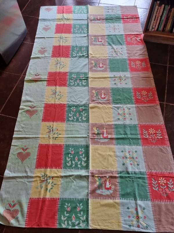 Large Vintage Tablecloth - Size 2.7m x 1.3m